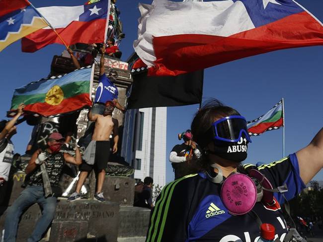 El Gobierno chileno ha sido enfático en rechazar la presencia de los encapuchados en el Congreso. Foto: Getty Images