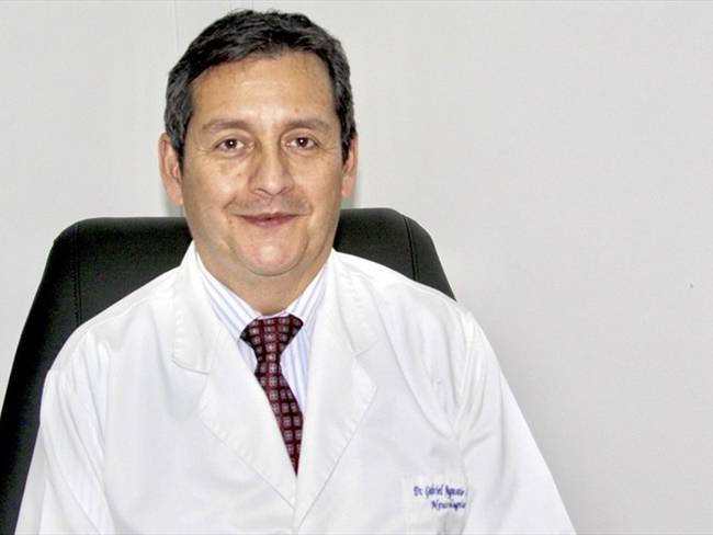 El neurocirujano colombiano que descubrió tratamiento para parálisis cerebral