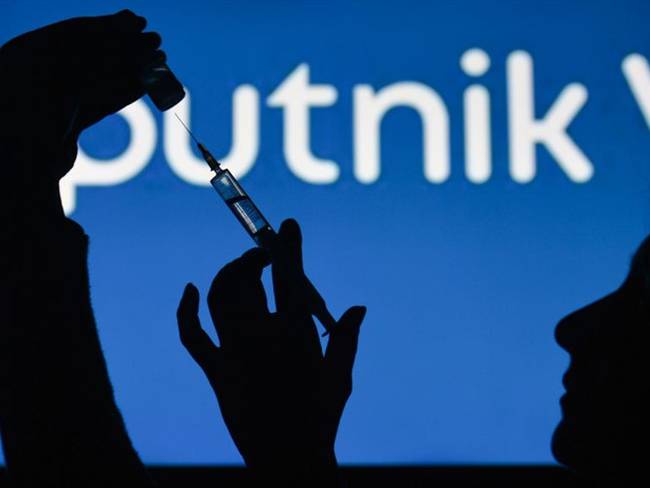 Argentina busca un acuerdo con Rusia para producir la vacuna Sputnik V. Foto: Getty Images