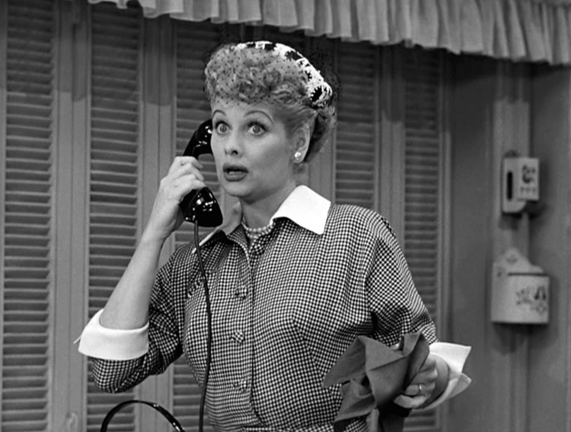 Хорошо дорогой как скажешь. «Я люблю Люси» (1951–1957, США) «Пуаро. Люсиль Болл. Люсиль Болл актриса.