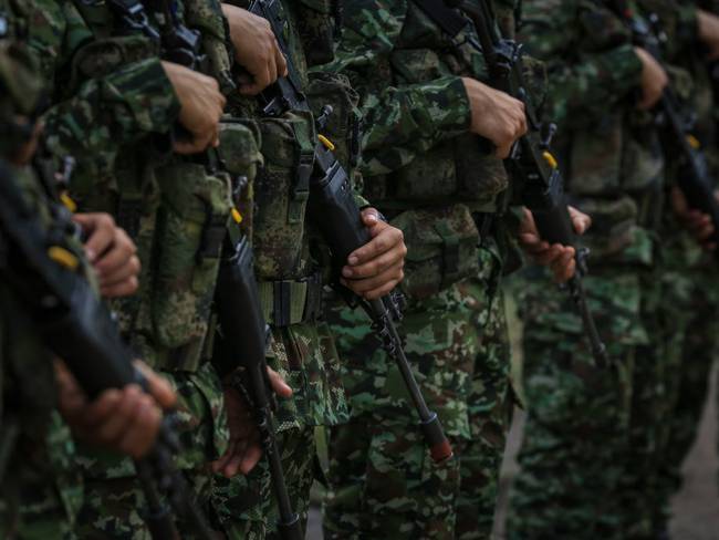 Grupo de hackers robó información de Ejército colombiano