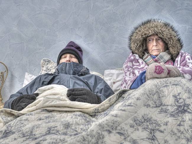 ¿Por qué la temperatura corporal cambia al llegar a la vejez?. Foto: Getty Images /  jeangill
