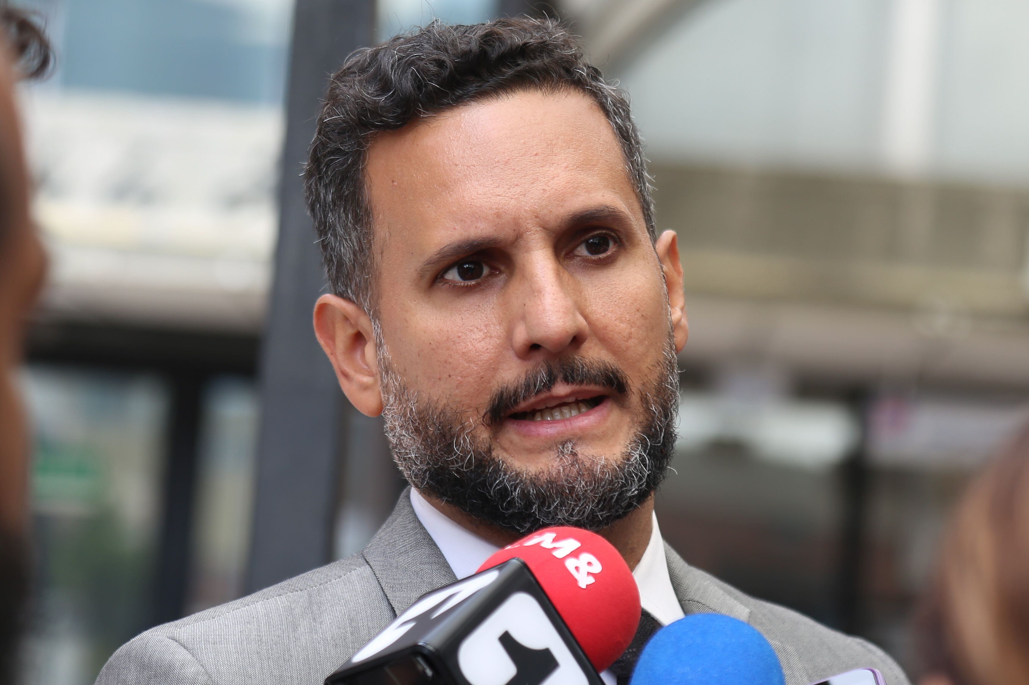 “Busca una nueva preclusión”: Miguel Ángel del Río tras citación a Mancuso sobre Uribe