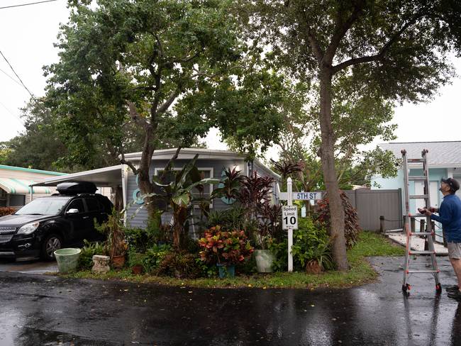 Huracán Ian: residentes de Sarasota evacúan zonas de riesgo ante amenaza en Florida