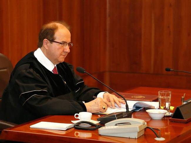 Se deberá resolver un recurso de recusación presentado por la defensa del ex presidente de la Corte, Leonidas Bustos. Foto: Colprensa
