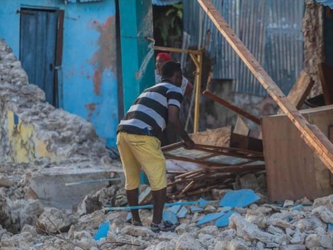 Colombia envió 16 toneladas de ayuda y equipo de rescate a Haití tras terremoto