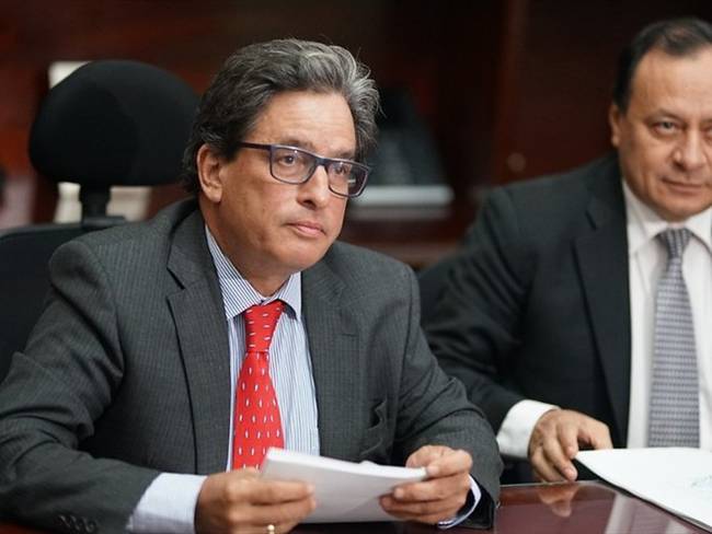 Tengan por seguro que las medidas que se aprobaron hoy, tendrán éxito”, sostuvo el ministro de Hacienda, Alberto Carrasquilla. . Foto: Colprensa