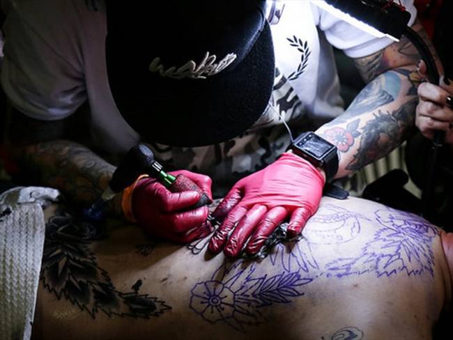 Policía dice que documento sobre tatuajes se limita a la institución. Foto: Colprensa