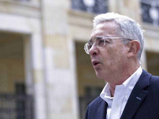 “Propuesta del Minhacienda es dañina y agresiva”: Álvaro Uribe sobre reforma tributaria