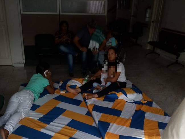 Montería: madres se toman instalaciones de Coomeva exigiendo medicamentos para sus hijos. Foto: Cortesía