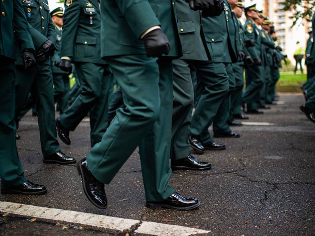 Imagen de referencia de oficiales de las Fuerzas Militares. (Photo by Sebastian Barros/NurPhoto via Getty Images)