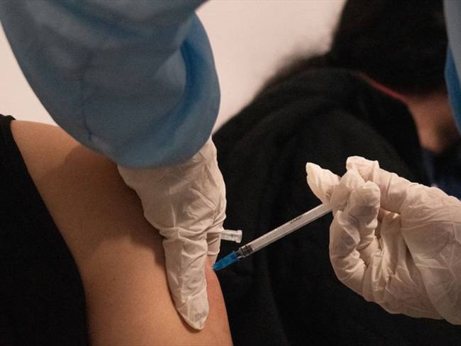 Colombia recibió un millón de vacunas de Sinovac. Foto: Getty Images/ Long Visual Press