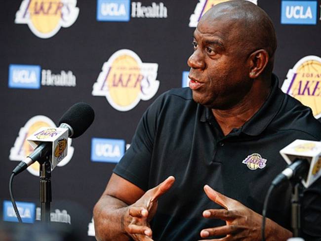 Magic Johnson deja su puesto como presidente de los Lakers. Foto: Getty Images