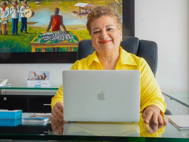 Marta Sáenz se posesionó como directora administrativa de la Caja de Compensación Familiar de Córdoba. Foto: prensa Comfacor