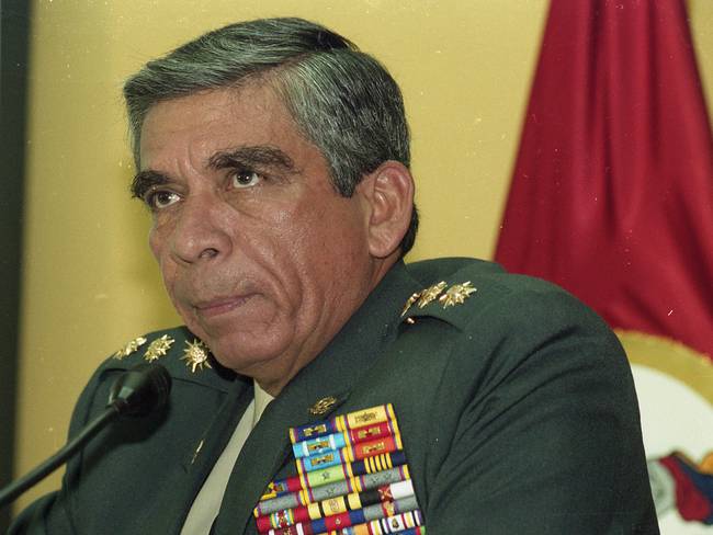 El general Mora rompe su silencio frente a lo que vivió en el Acuerdo de Paz