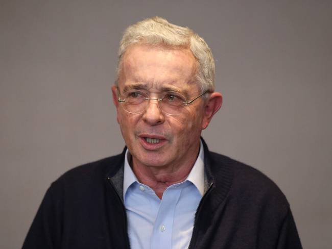 Expresidente y exsenador Álvaro Uribe. Foto:  (Colprensa - Camila Díaz)