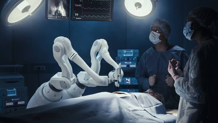 Cirugía robótica llevada a cabo en un hospital / Foto: GettyImages