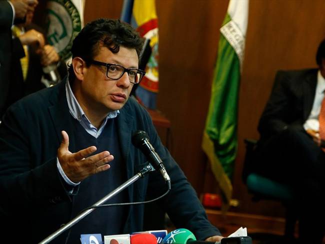 La candidatura de Hollman Morris a la Alcaldía de Bogotá se ha visto opacada por las denuncias de violencia de género y maltrato que tiene en su contra. Foto: Colprensa