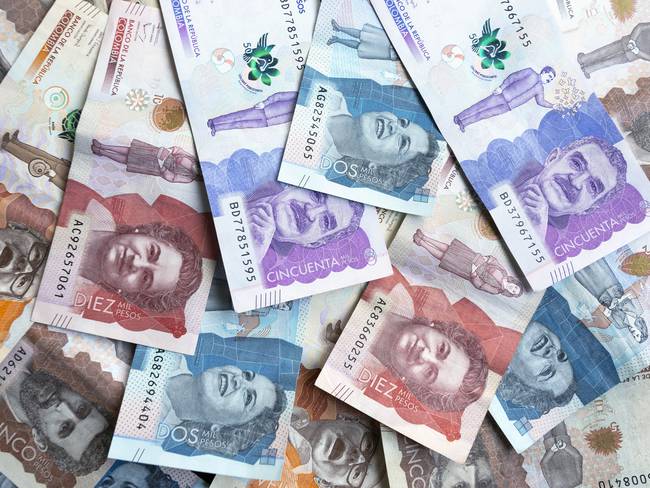 Dinero, peso colombiano. Foto: Getty Images