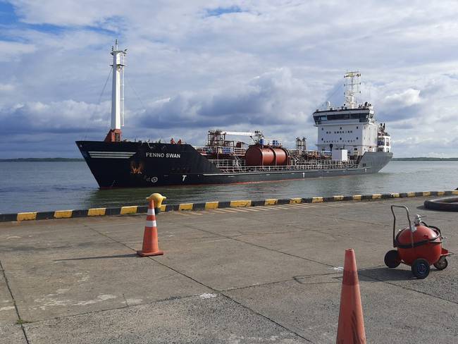 El puerto de Tumaco recibió el primer gran barco cargado con combustibles. Foto: Puerto de Tumaco.