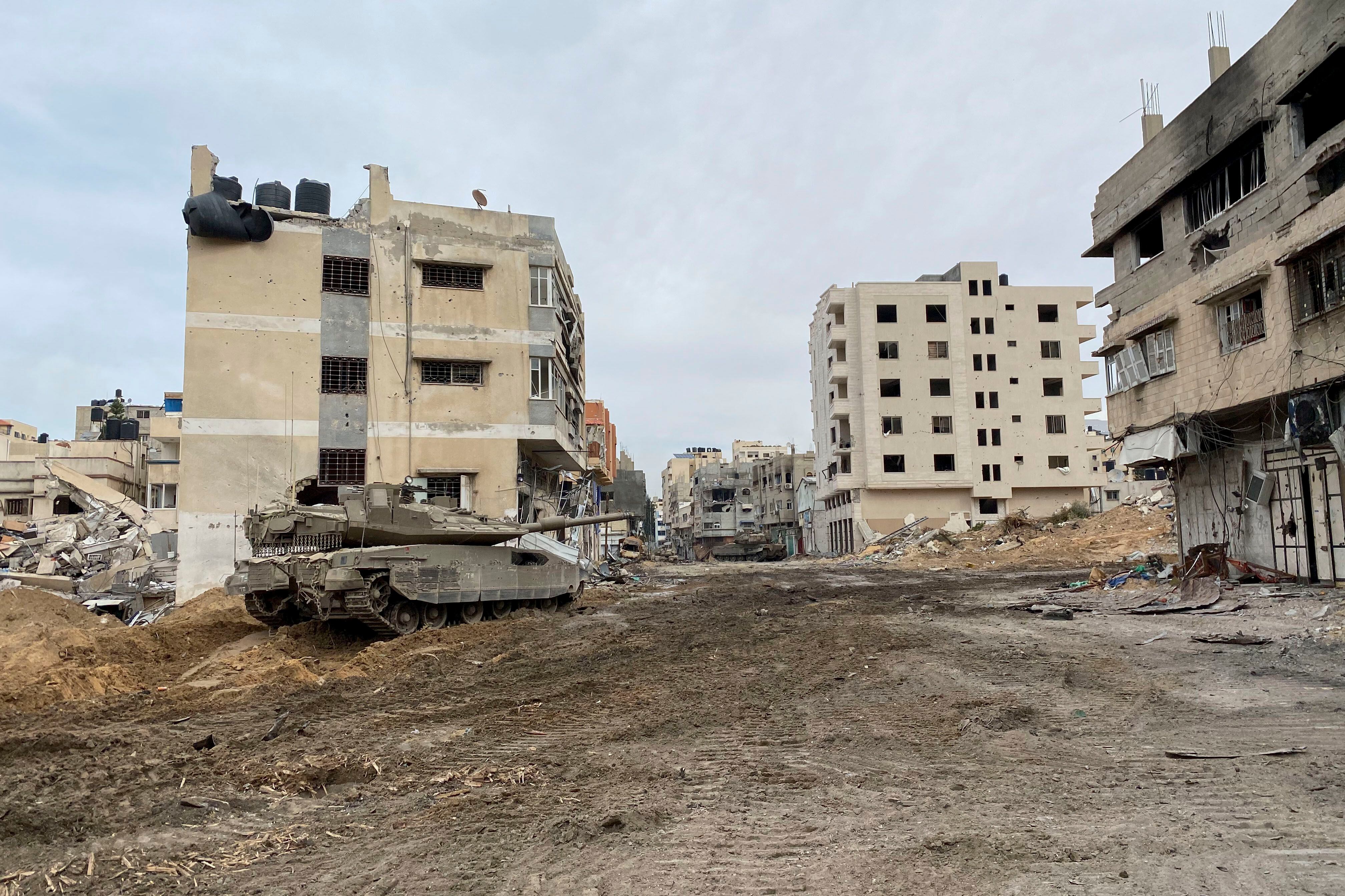 “Pedimos cese al fuego decente”: directora de Care International sobre situación en Gaza