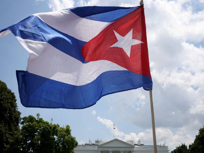 Embajada en Cuba: denuncian que solo pagando 300 dólares se garantiza cita