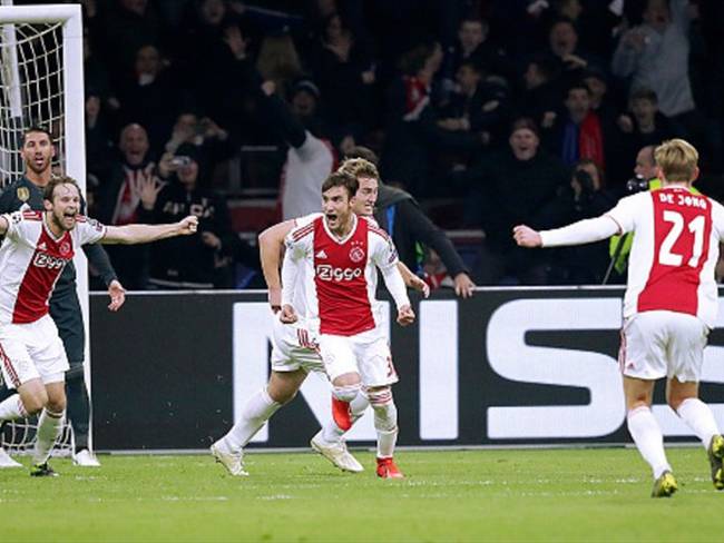 El VAR anula por primera vez un gol en Champions en Ajax-Real Madrid. Foto: Getty Images