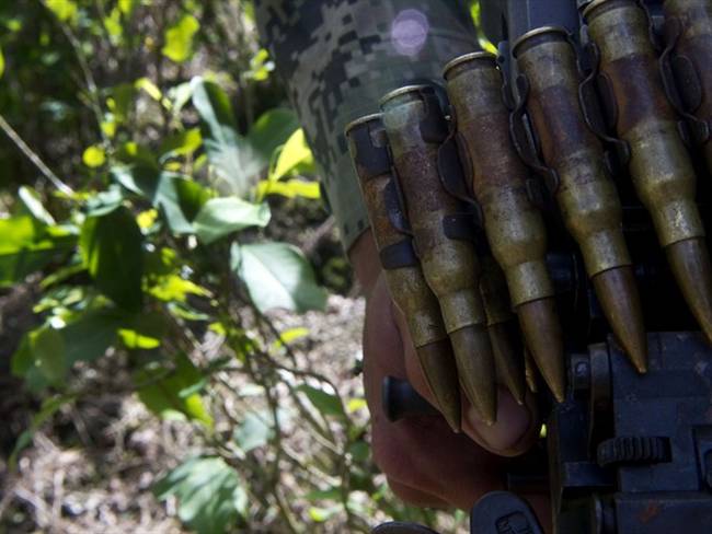 Denuncian fuerte presencia de sujetos armados en El Naya, Cauca. Foto: Getty Images