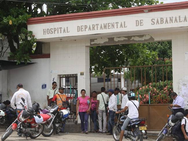 El Hospital Departamental de  Sabanalarga quedaría sin energía a raíz de una deuda cercana a los 1.200 millones de pesos.. Foto: Colprensa