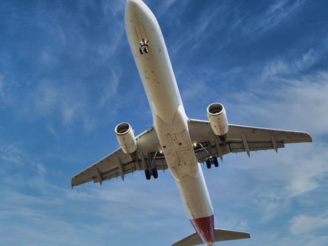 Esta decisión se adoptó como resultado de una revisión a los contratos celebrados entre las empresas y los usuarios del sector aéreo. Foto: Getty Images / EDUARDO RAMOS CASTANEDA