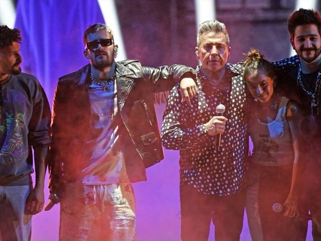 Familia Montaner se presenta en Premio Lo Nuesto, Miami 2021. Foto: Getty Images/Rodrigo Varela