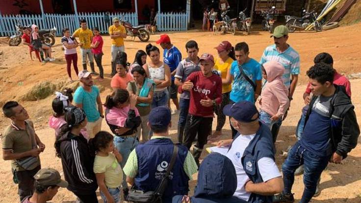 Enfrentamientos generan desplazamiento de familias en el municipio de Teorama - Colprensa