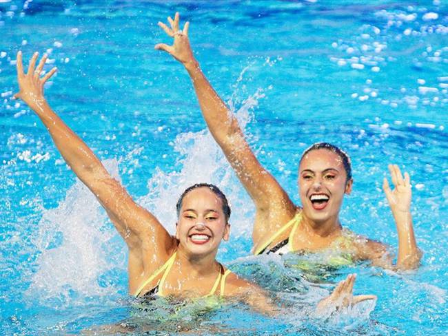 Estefanía Álvarez y Mónica Arango en natación artística de los Juegos Olímpicos de Tokio 2020. Foto: Eric Alonso/Getty Images