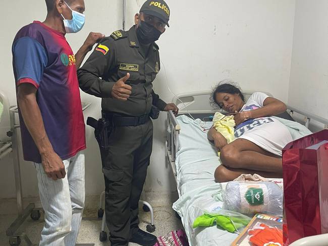 Mujer dio a luz en una patrulla de la Policía en San Carlos, Córdoba. Foto: cortesía Policía.