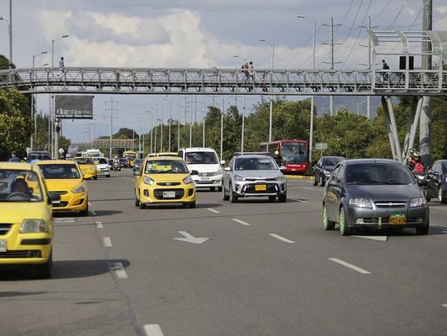 Tenga en cuenta el cronograma de la restricción vehicular en la capital del país durante este mes. Foto: Colprensa / ÁLVARO TAVERA