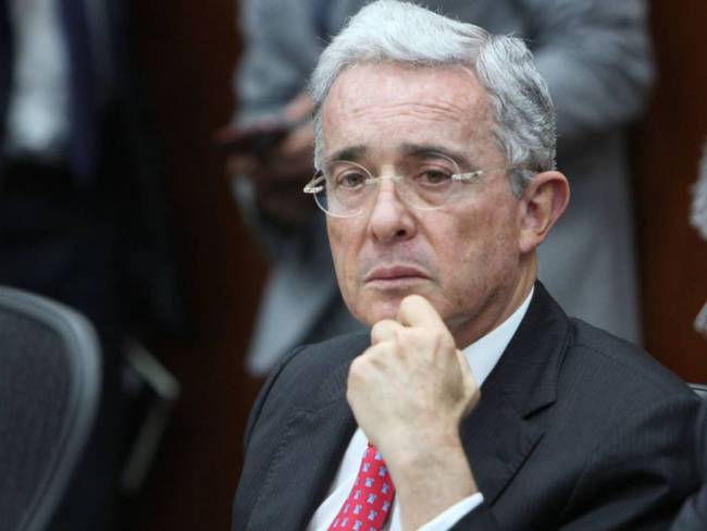 “Asesinato a líderes sociales no es culpa ni de Duque ni Petro”: Uribe