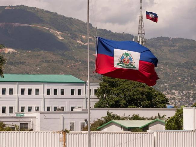 La misión humanitaria de la Defensoría del Pueblo ya se encuentra en Haití con el fin de verificar la situación de derechos de los colombianos en ese país. Foto: Agencia EFE / ORLANDO BARRÍA
