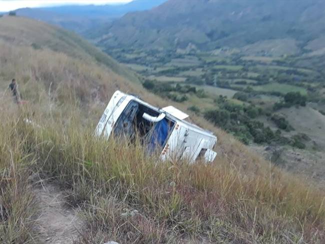 Versiones de testigos indican que sujetos armados pretendían asaltar el automotor que cubría la ruta Medellín-Ipiales. Foto: Radio Súper (Cortesía)