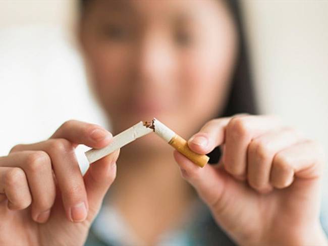Tabacalera lanza &quot;Hold my light&quot;, una campaña para dejar de fumar . Foto: Getty Images