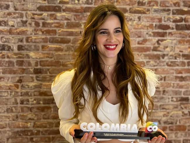 Laura Londoño es embajadora de Marca País tras llevar la música de Café con aroma de mujer a España