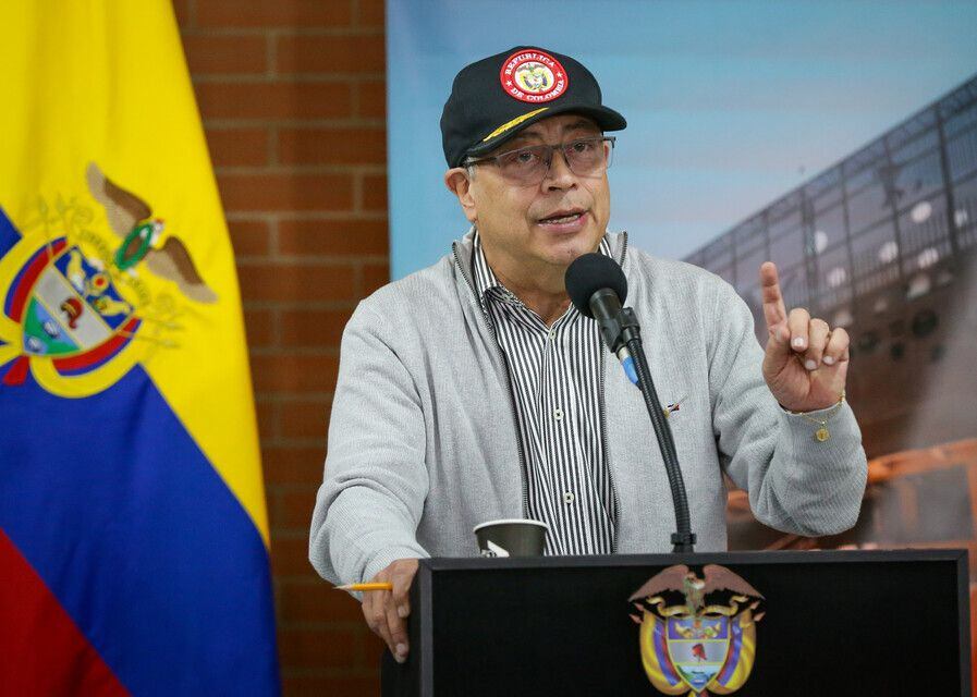 ¿El Consejo Nacional Electoral debe o no avanzar con el caso del presidente Gustavo Petro?