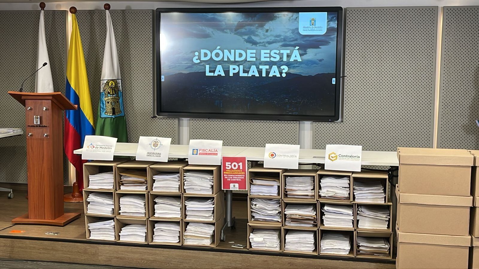 Alcalde de Medellín entregó pruebas de presuntas irregularidades en alcaldía de Quintero