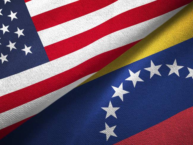 Banderas de Estados Unidos y Venezuela. Foto: Getty Images.