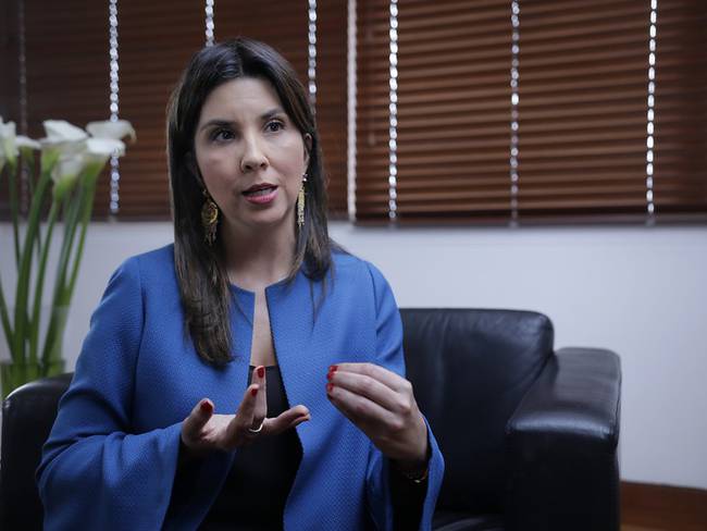 Colegios seguirán en presencialidad durante 2022, sostiene la ministra María Victoria Angulo