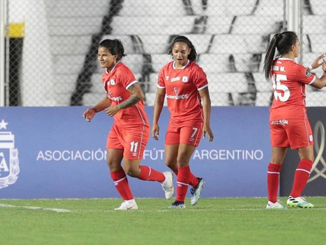 &#039;Las escarlatas debutaron con pie derecho&#039;. Foto: Twitter: CONMEBOL Libertadores Femenina