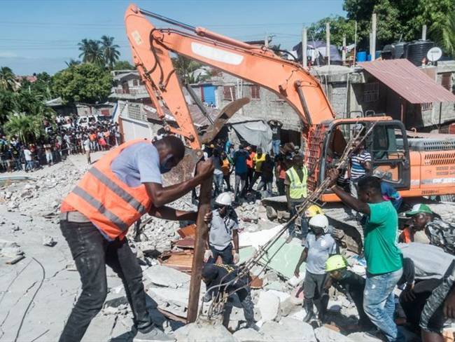 Bomberos de Bogotá apoyarán rescate tras sismo en Haití. Foto: Getty Images/ REGINALD LOUISSAINT JR / Colaborador