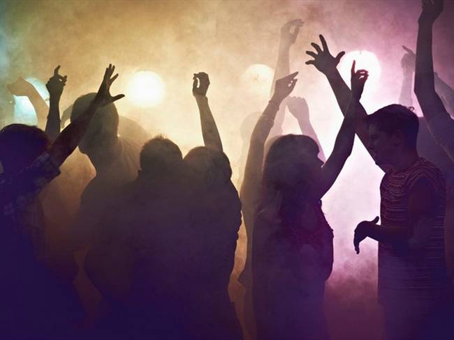 En la noche del sábado se intervinieron 35 fiestas en Cali. Foto: Getty Images
