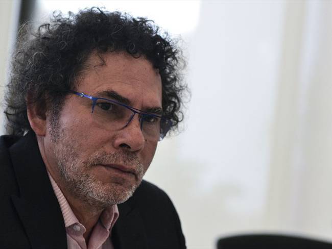 Pastor Alape asegura que el fiscal miente sobre bienes de las Farc. Foto: Getty Images/Ovidio González