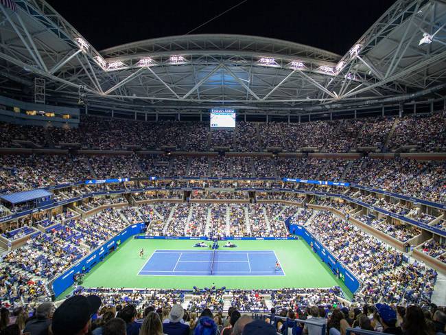 Estadio Arthur Ashe Stadium durante el US Open 2022. Foto: Tim Clayton/Corbis via Getty Images