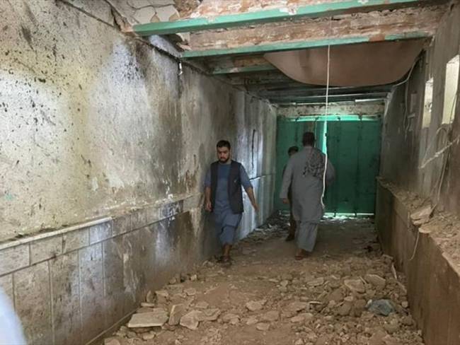 El atentado tuvo lugar en la mezquita Imam-Bargah, el mayor templo de la minoría chií en la ciudad de Kandahar.. Foto: Murteza Khaliqi/Anadolu Agency via Getty Images